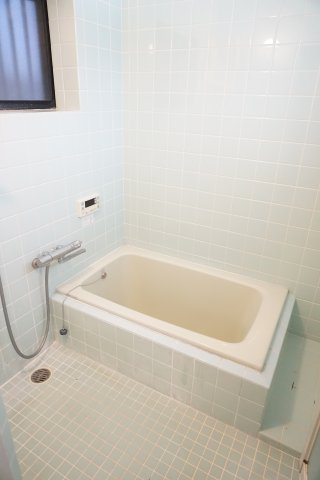 中古戸建　大東市緑が丘1丁目（平成8年築）の浴室