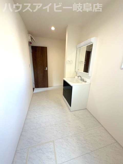 【独立洗面台】の画像