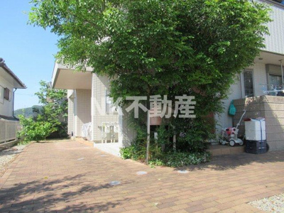 【エントランス】 | シロイエ石切（石切賃貸） | 落ち着いたエントランスです