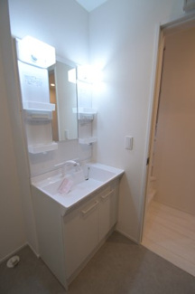 【洗面所】 | 今泉ガレージ付き戸建