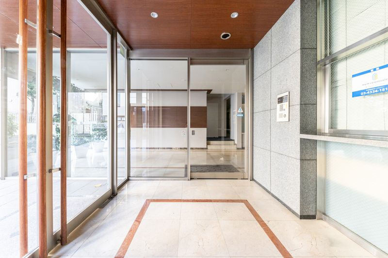 メイクスデザイン白金台のロビー