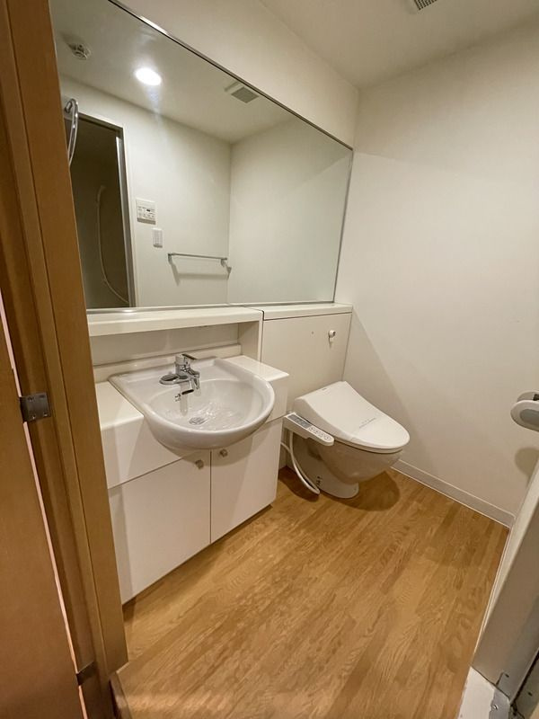 メイクスデザイン白金台の独立洗面台