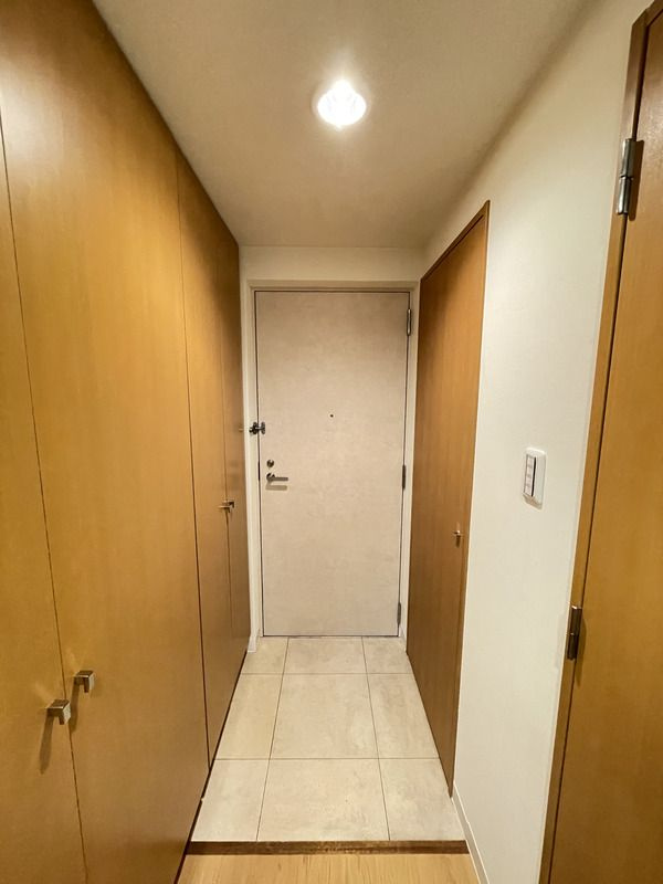 メイクスデザイン白金台の玄関