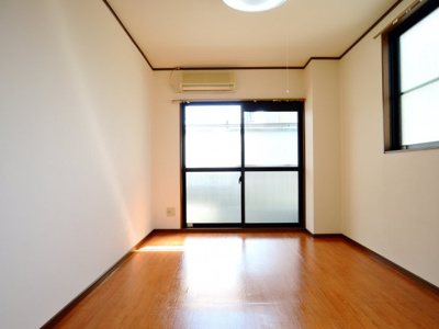 【洋室】 | ヴァン京口