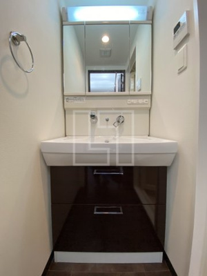 【独立洗面台】 | S-RESIDENCE淀屋橋 | S-RESIDENCE淀屋橋（エスレジデンス淀屋橋）　独立洗面化粧台