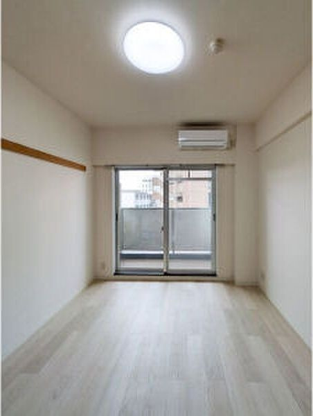 サンアーク深江橋の洋室