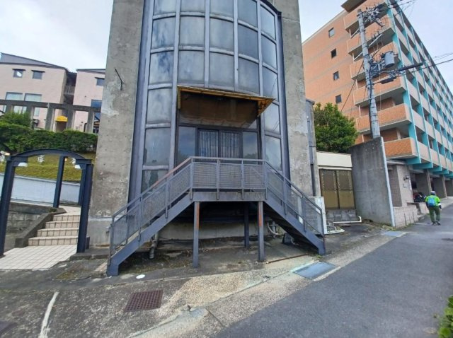 リーファーストビル　