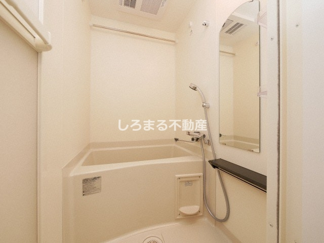 プレサンスOSAKA DOMECITYスクエアの浴室