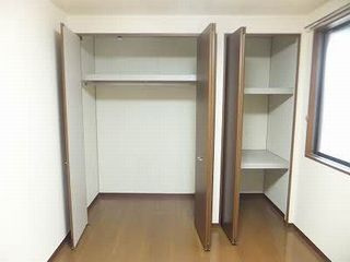 広島市安佐北区上深川町のアパートの収納|クローゼット
