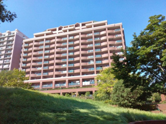 【外観】 | ビーコンヒル能見台ウエストヒルA館 | 緑豊かな住環境です。