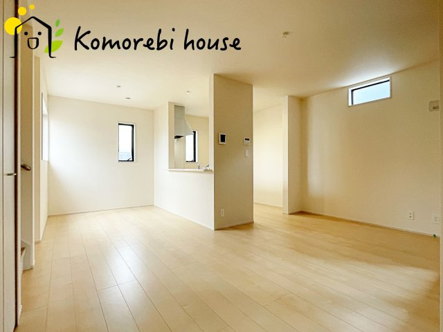 さいたま市北区宮原町　第3　新築一戸建て　リーブルガーデン　01の居間・リビング|ゆったり過ごせる居間です