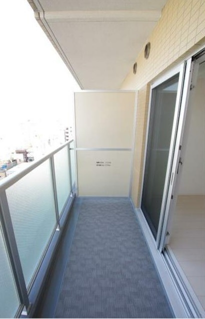 フュージョナル両国TREのバルコニー