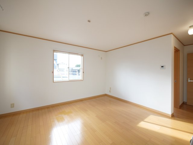 ラディッシュタウン撫川 壱番館の居間・リビング