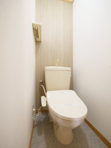 ラディッシュタウン撫川 壱番館のトイレ