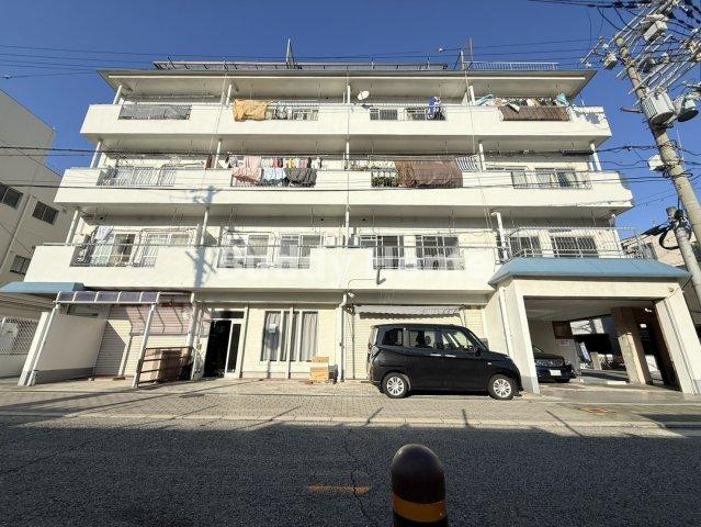 カツタビルディング1号館の外観