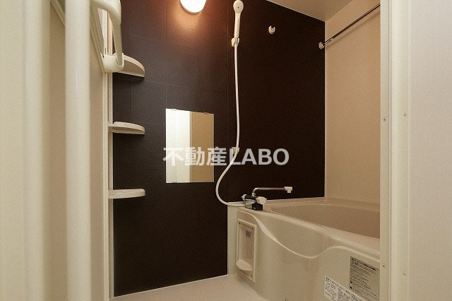 フジパレス住吉遠里小野Ⅱ番館の浴室