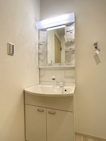 コンフォート川口の独立洗面台