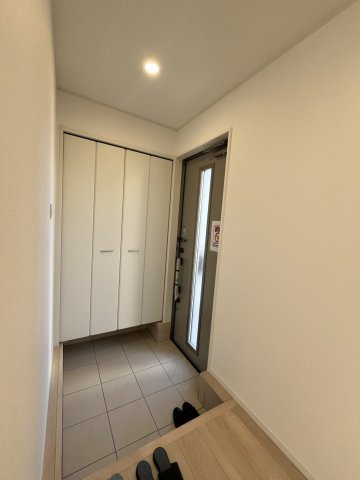 岩出市南大池　第2期　新築戸建ての独立洗面台|同等仕様の内観写真