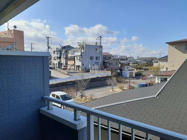 フレ・アンブルールのバルコニー