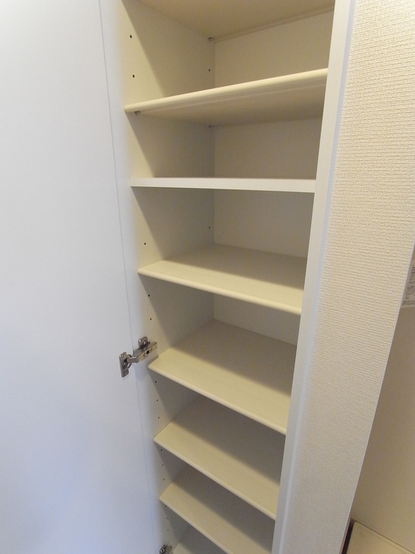 リブリ・JOY MAKUHARIの収納|シューズボックス