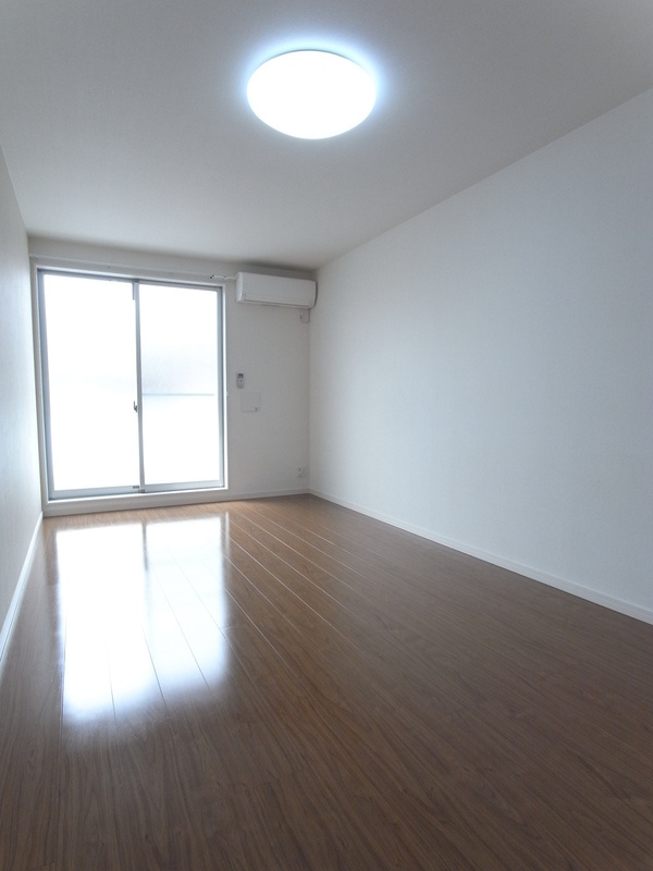 リブリ・JOY MAKUHARIの洋室