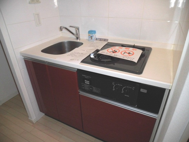 大阪市中央区徳井町２丁目の賃貸マンションのキッチン