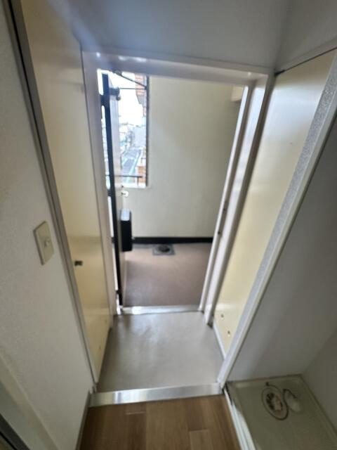 モンシェール新小岩の玄関