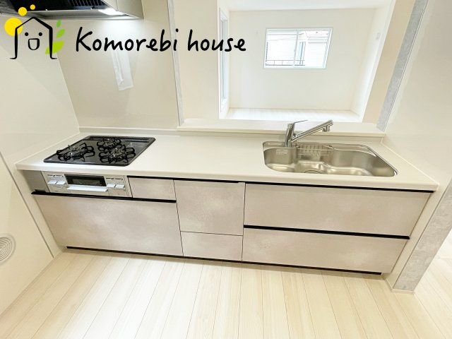 さいたま市北区宮原町　第3　新築一戸建て　リーブルガーデン　02のキッチン|キッチンです