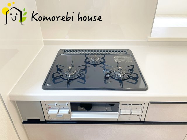 さいたま市北区宮原町　第3　新築一戸建て　リーブルガーデン　02のキッチン|キッチンでお料理をお楽しみください