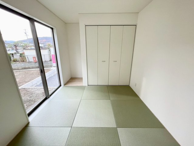 耐震等級３！ご成約プレゼント対象物件！の和室|和室はリビングに隣接しているのでお子様のお昼寝や客間として最適です♪