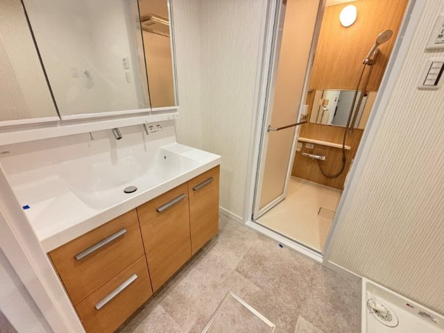  パークシティ鳥見B棟の独立洗面台