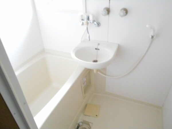 クレドール A棟の浴室