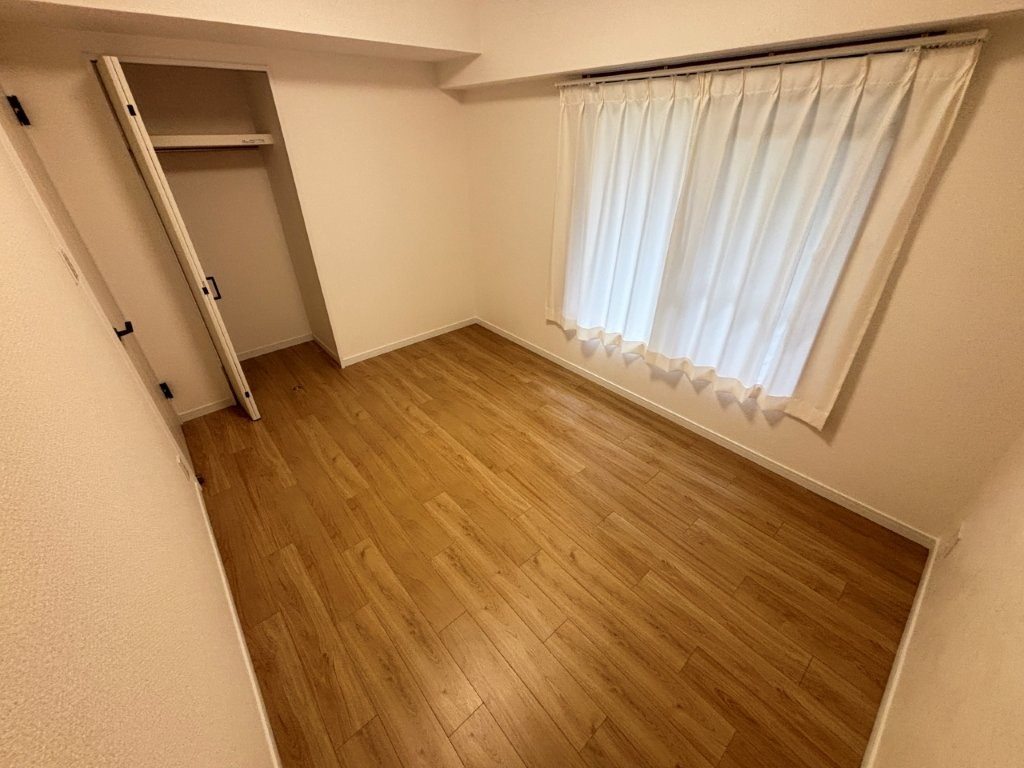 バンベール日進の洋室