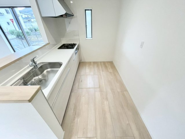 耐震等級３！ご成約プレゼント対象物件！のキッチン|家族の会話が弾む開放的なカウンターキッチンです♪