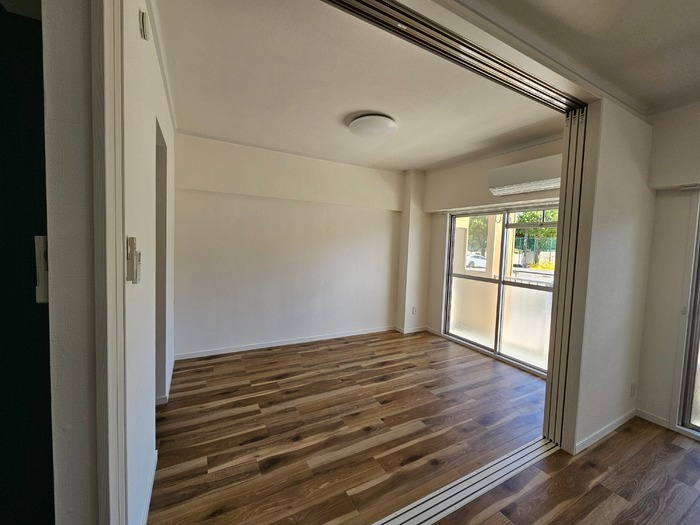 パークサイドスズキの居間・リビング