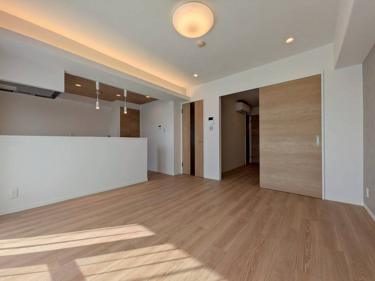 南林間ハイライズの居間・リビング