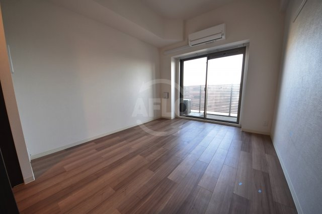 プレサンス大阪福島シエルの居間・リビング|プレサンス大阪福島シエル　洋室