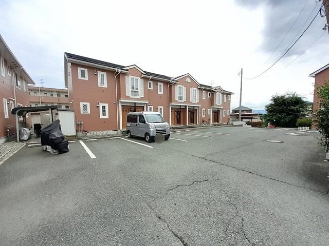 オランダ村Ｅの駐車場|駐車場