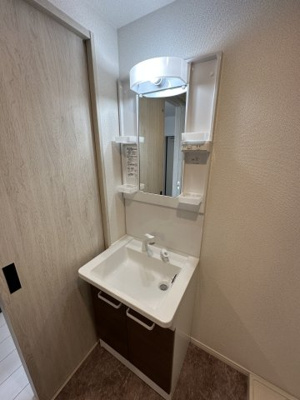 【独立洗面台】 | ウィルジューン六浦 | シャワー付き洗面台ですごく便利！！