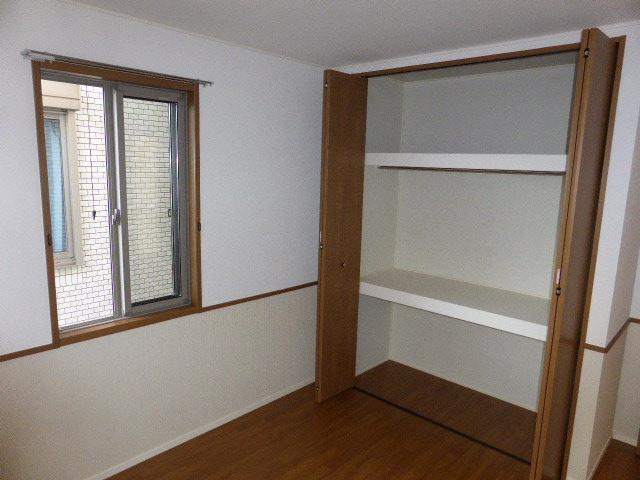 イーストビラ　Ａの収納