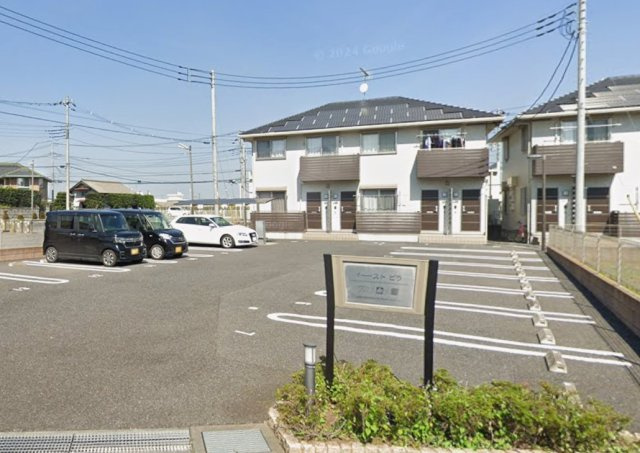 イーストビラ　Ａの駐車場