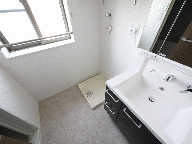 アネモスヒルズ天理Ⅱの独立洗面台|独立洗面台です