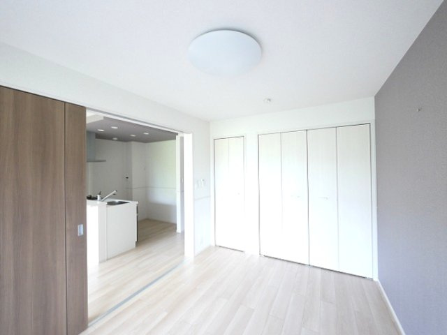 アネモスヒルズ天理Ⅱの寝室|落ち着いた色調の寝室です