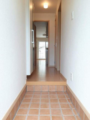 【玄関】 | グランツ城西 | 明るい玄関です