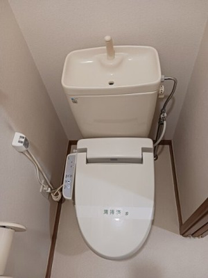 【トイレ】 | クレールＢ | 清潔感のあるトイレです
