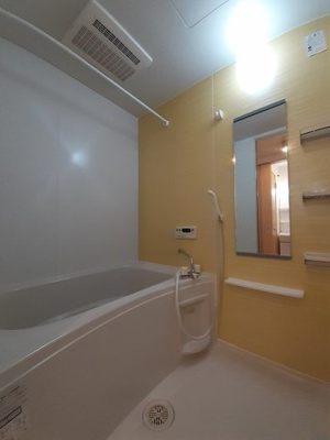 【浴室】 | ベアヴァレー | コンパクトで使いやすいお風呂です