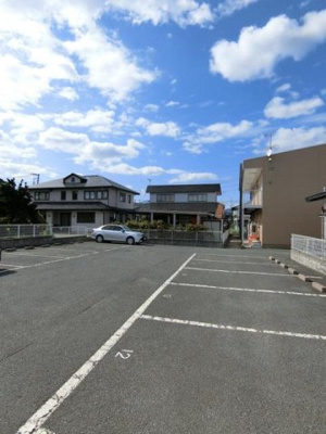 【駐車場】 | ソフィア９９ | 駐車場があるので、車を買う予定の方も安心です