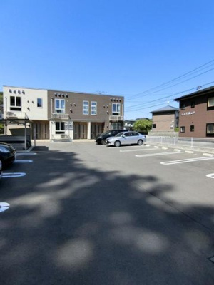 【駐車場】 | アンシャンテ・ル・シエル | 駐車場に車を止められます