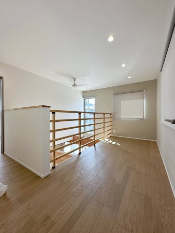東区馬木6丁目 No.2の内装|2階ユーティリティホール☆
セカンドリビングやインナーバルコニー、お子様の遊び場としても使えるゆとりの空間です♪