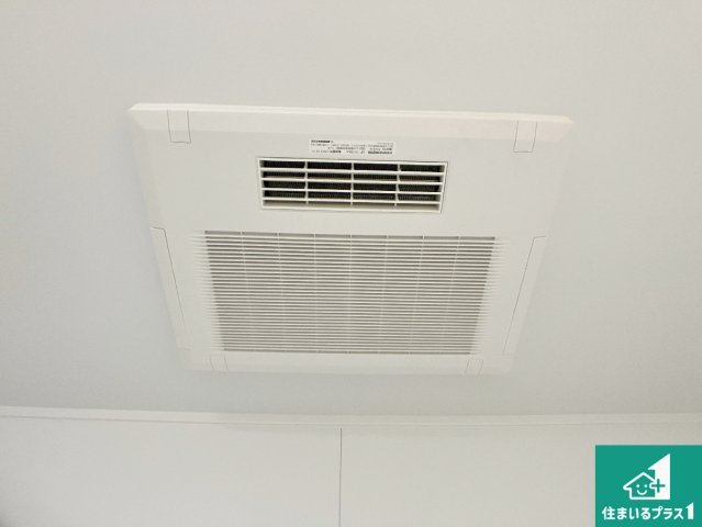 高砂市高砂町東宮町　新築一戸建ての冷暖房・空調設備|四季を通して快適なバスライフをお手伝いする浴室暖房乾燥機！浴室の乾燥・暖房・涼風・換気はもちろん、２４時間換気にも対応！